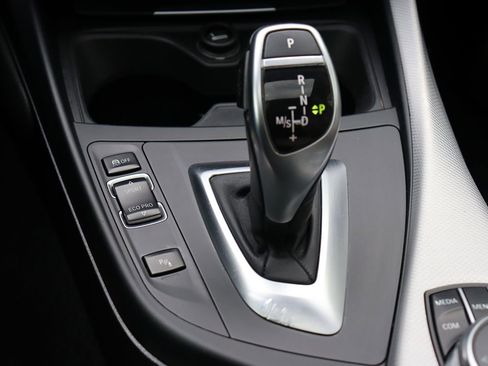 Used 2017 BMW 230i xDrive Coupe image 29