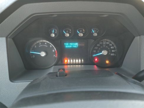 Used 2014 Ford F350 XL w/ Power Equipment Group image 18