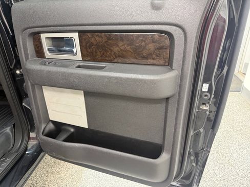 Used 2013 Ford F150 Platinum image 22