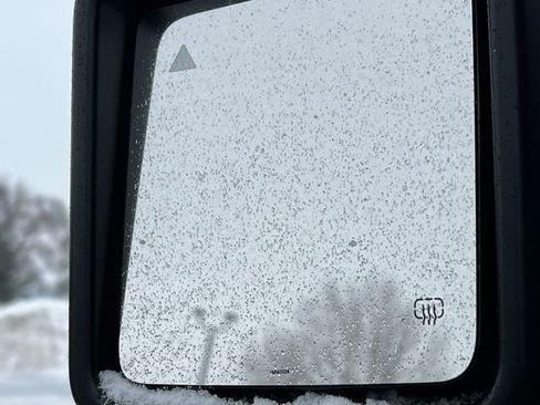 Used 2025 Jeep Wrangler Unlimited Sahara w/ Safety Group image 42