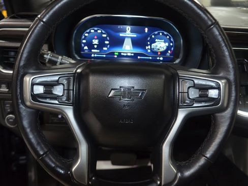 Used 2022 Chevrolet Tahoe Z71 w/ Luxury Package image 38