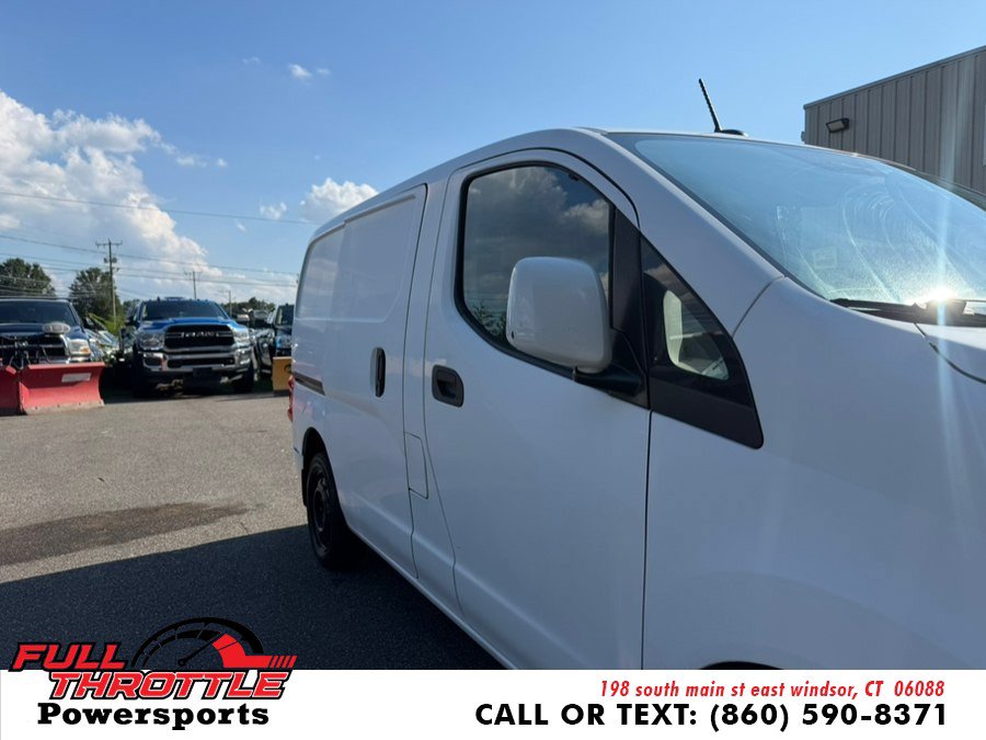 Used 2018 Nissan NV200 SV w/ Navigation Package FWD image 2