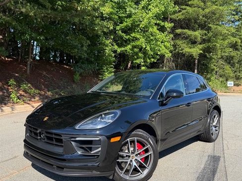 Used 2023 Porsche Macan S AWD/4WD image 4