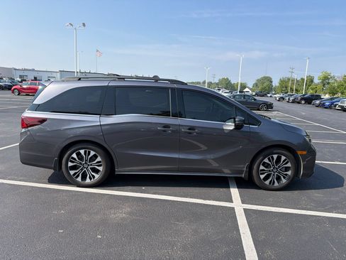 Used 2026 Honda Odyssey Elite image 7