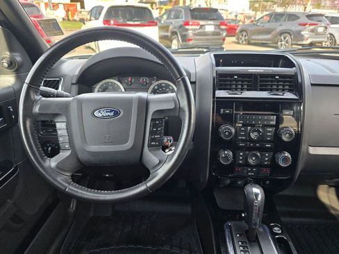 Used 2011 Ford Escape Limited image 10