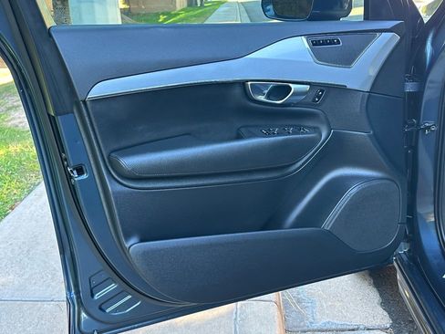 Used 2018 Volvo XC90 T5 Momentum w/ Convenience Package image 36