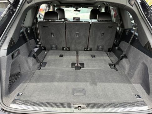 Used 2018 Audi Q7 3.0T Prestige w/ Prestige Package image 11