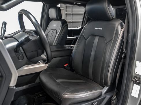 Used 2019 Ford F250 Platinum w/ Platinum Ultimate Package AWD/4WD image 32