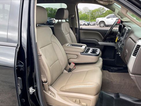 Used 2016 Chevrolet Silverado 1500 LTZ Z71 w/ LTZ Plus Package AWD/4WD image 8