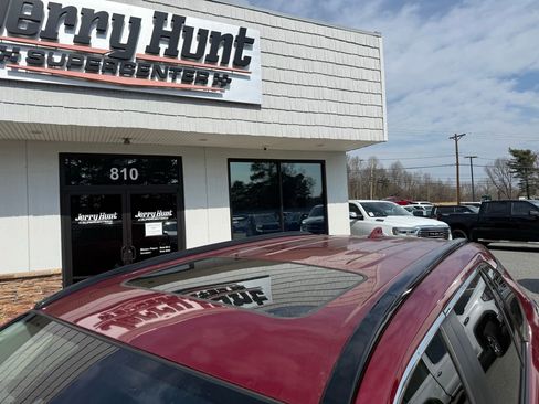 Used 2020 Toyota RAV4 XLE w/ Convenience Package image 12