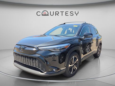 Used 2025 Toyota Corolla Cross AWD Hybrid w/ Convenience Package image 1