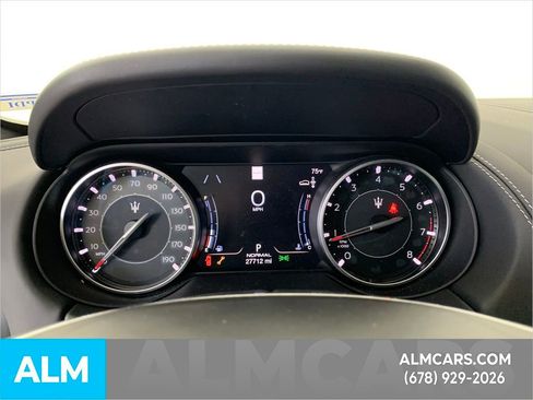 Used 2021 Maserati Levante S GranLusso image 23