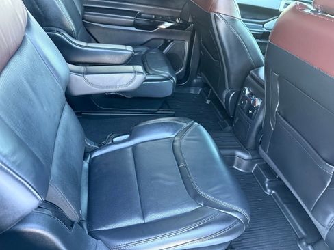 Certified 2022 Ford Explorer Platinum w/ Equipment Group 601A image 20