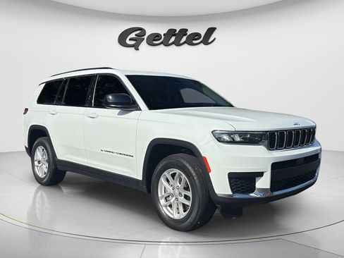 Used 2022 Jeep Grand Cherokee L Laredo w/ Luxury Tech Group I RWD image 3