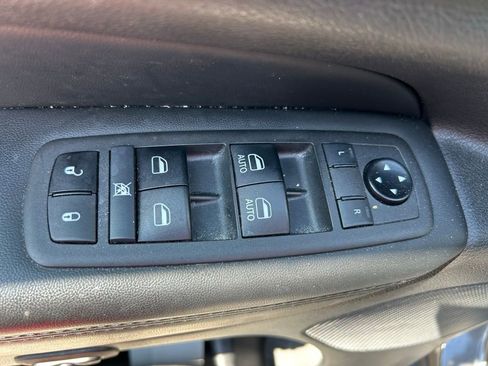 Used 2021 Jeep Grand Cherokee Limited w/ Trailer Tow Group IV AWD/4WD image 17