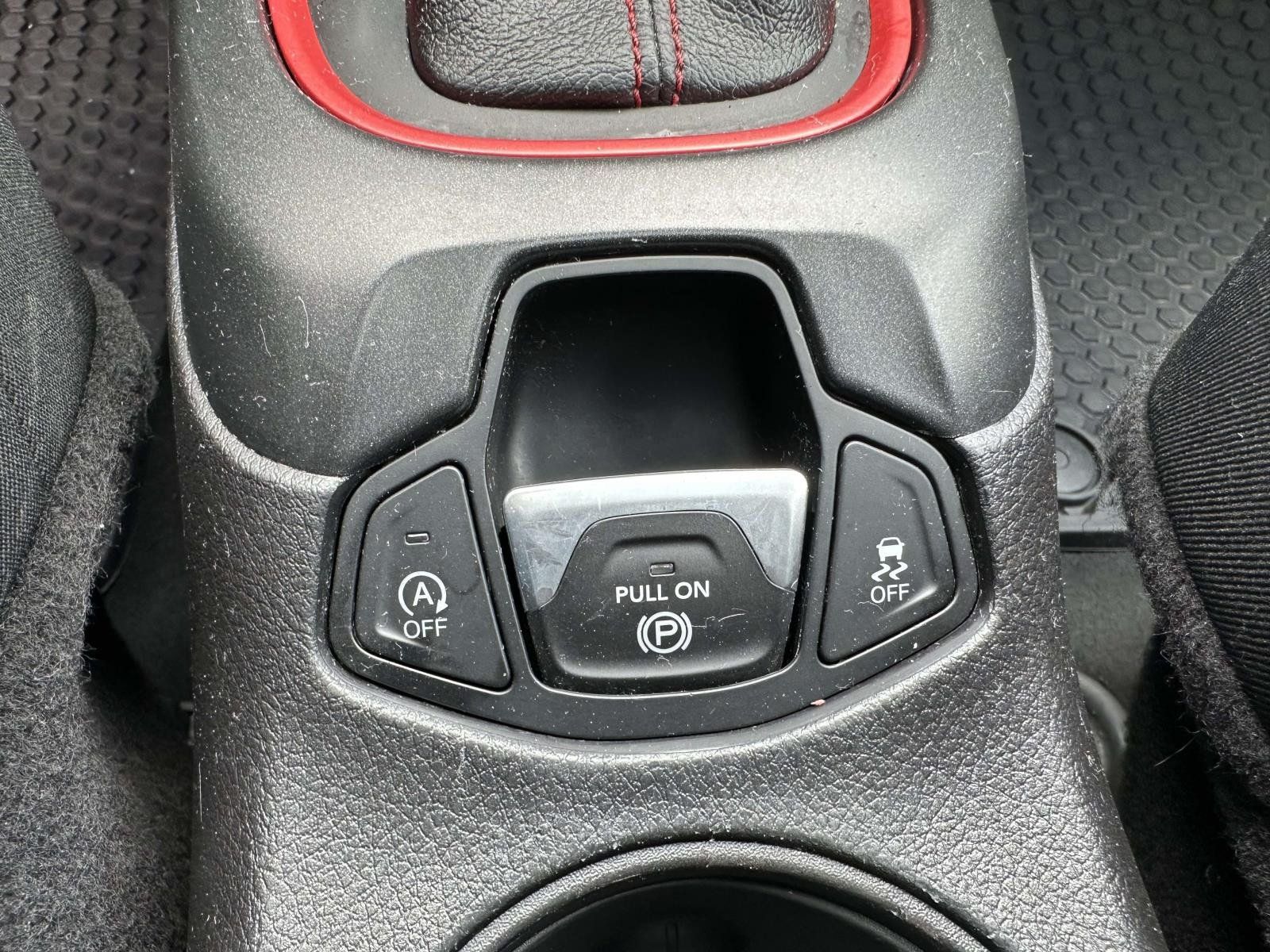 Certified 2018 Jeep Compass Trailhawk w/ Leather Interior Group AWD/4WD image 32
