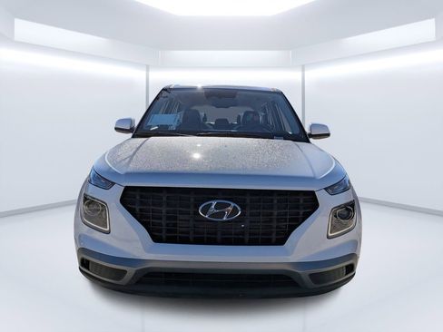 New 2026 Hyundai Venue SE image 8