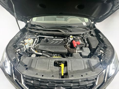 Used 2023 Nissan Rogue S AWD/4WD image 31
