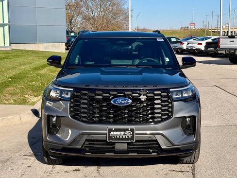 New 2026 Ford Explorer ST-Line w/ ST-Line Street Pack AWD/4WD image 7