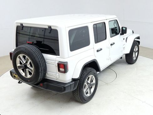 Used 2023 Jeep Wrangler Sahara image 18