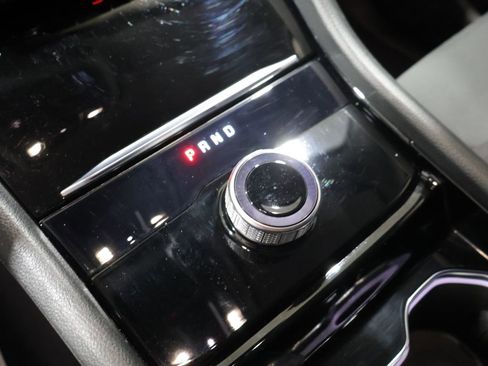 Certified 2023 Jeep Grand Cherokee Laredo w/ Luxury Tech Group I AWD/4WD image 31