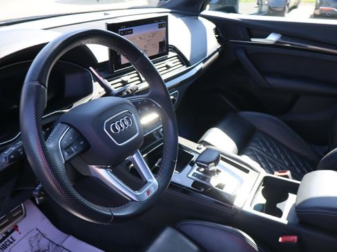 Used 2023 Audi SQ5 Premium Plus w/ Premium Plus Package AWD/4WD image 10