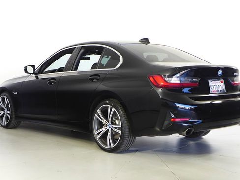 Used 2022 BMW 330e w/ Driving Assistance Package image 9