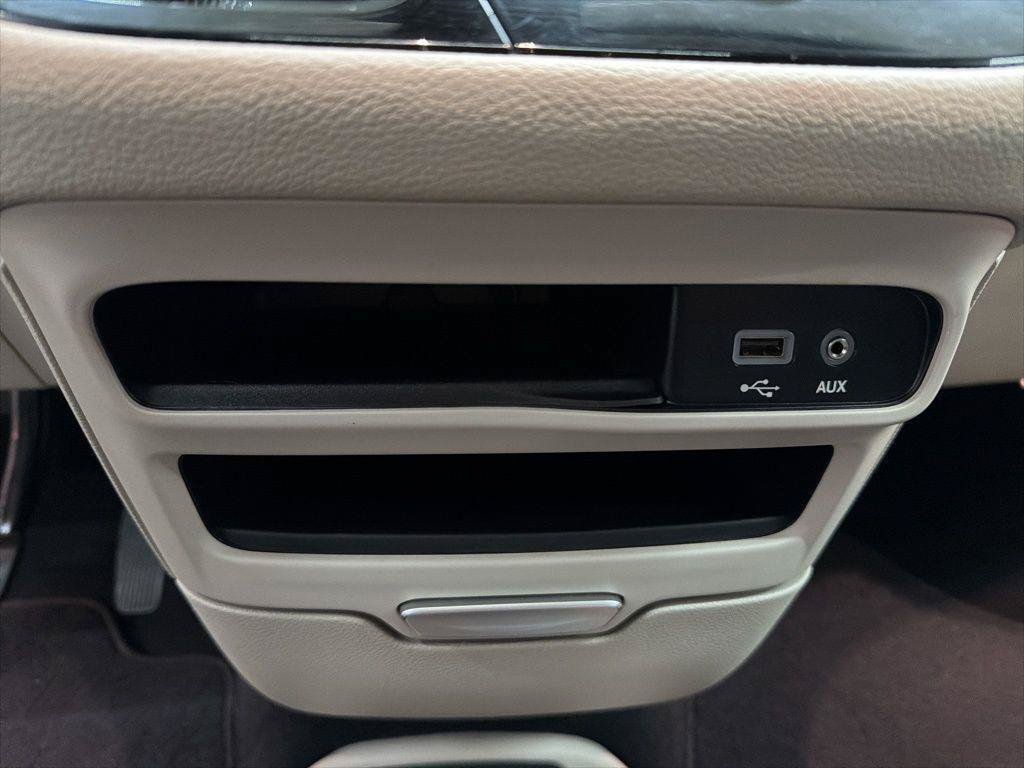 Used 2020 Chrysler Pacifica Limited FWD image 50