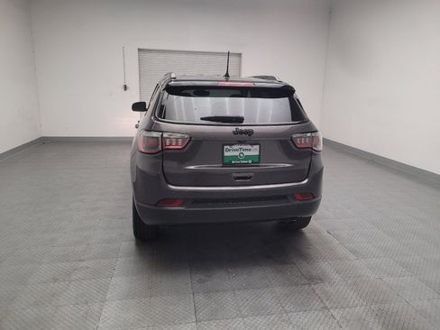 Used 2020 Jeep Compass Latitude FWD image 6