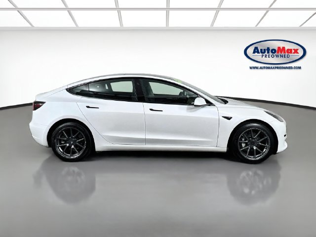 Used 2023 Tesla Model 3 Standard Range RWD image 8