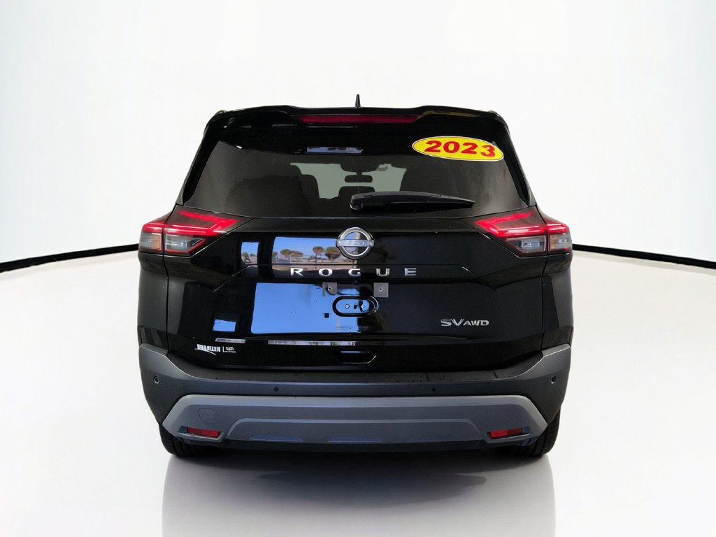 Used 2023 Nissan Rogue SV AWD/4WD image 7