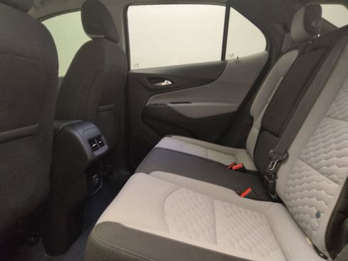 Used 2020 Chevrolet Equinox LS w/ LS Convenience Package FWD image 18
