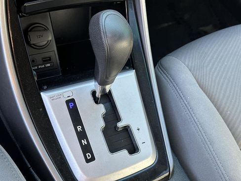 Used 2011 Hyundai Elantra GLS w/ Navigation Pkg 4 image 18