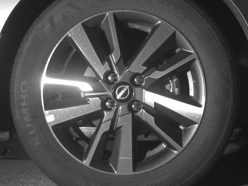 Used 2025 Nissan Versa SV FWD image 13
