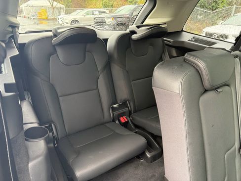 Used 2024 Volvo XC90 B6 Plus w/ Protection Package Premier image 24