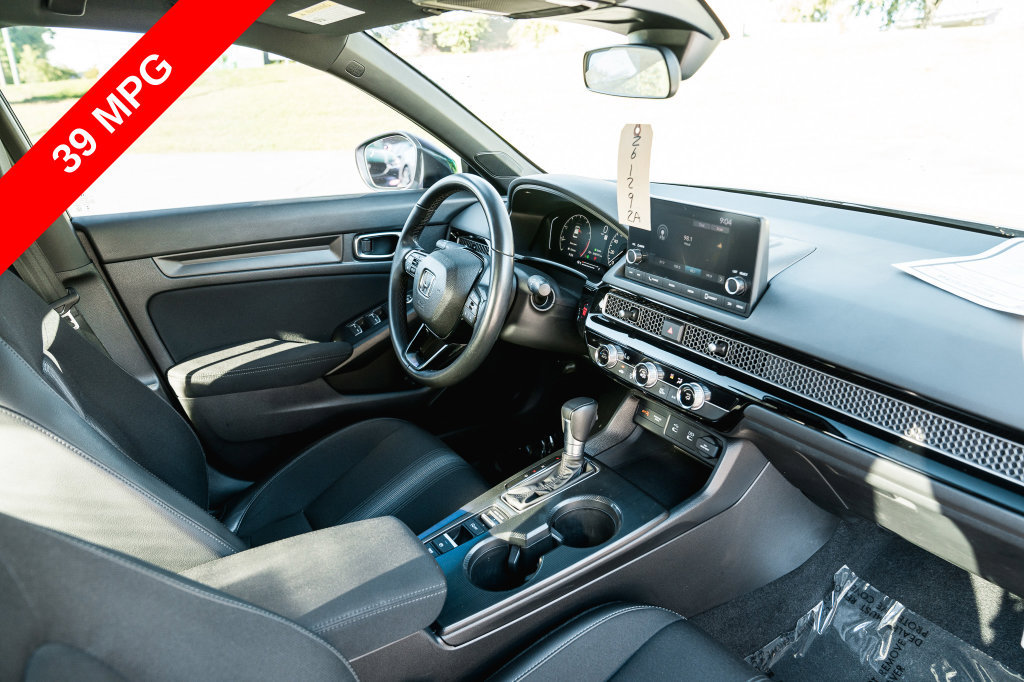 Used 2025 Honda Civic Sport image 10