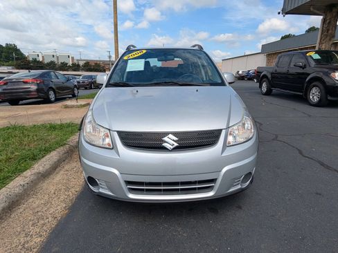 Used 2008 Suzuki SX4 AWD Hatchback image 2