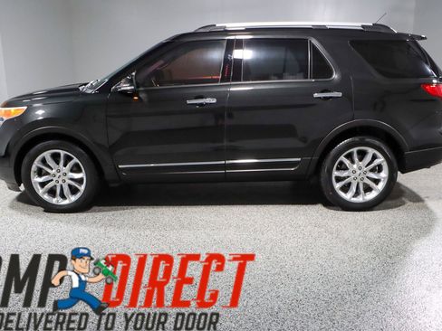 Used 2014 Ford Explorer XLT w/ Equipment Group 202A image 10
