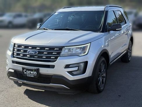 Used 2016 Ford Explorer XLT w/ Equipment Group 202A AWD/4WD image 5