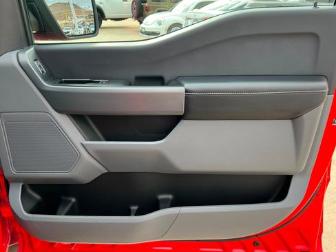 Used 2021 Ford F150 XLT image 23