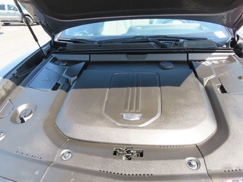 Used 2024 Cadillac Lyriq Luxury AWD/4WD image 45