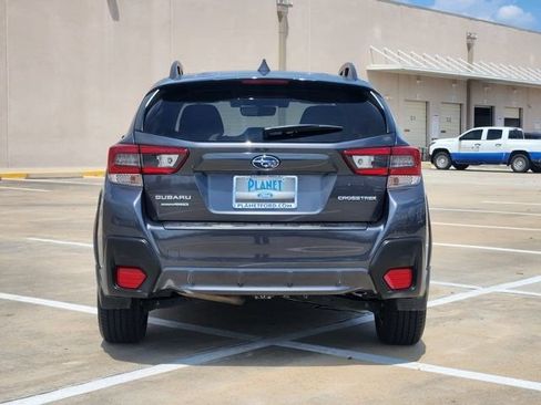 Used 2022 Subaru Crosstrek 2.0i Premium w/ Moonroof Package AWD/4WD image 6