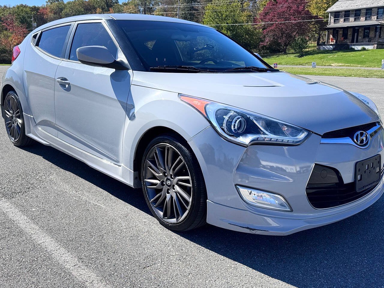 Used 2013 Hyundai Veloster RE:MIX Edition FWD image 1