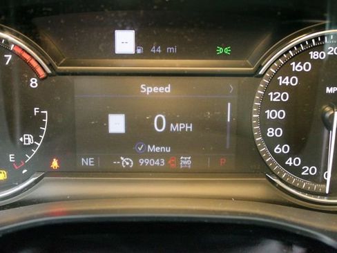 Used 2022 Cadillac XT5 Premium Luxury AWD/4WD image 24