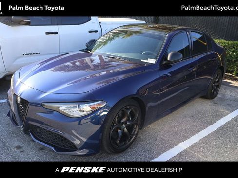 Used 2019 Alfa Romeo Giulia Ti Sport w/ Quick Order Package 22U Sport RWD image 1