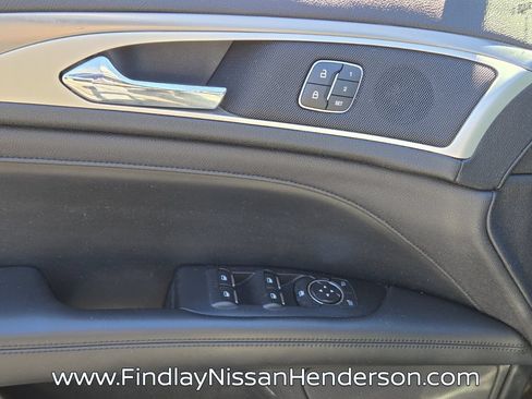 Used 2020 Lincoln MKZ FWD image 19