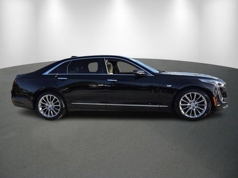 Used 2020 Cadillac CT6 Luxury image 8