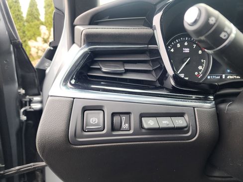 Used 2023 Cadillac XT6 Sport w/ Platinum Package image 31