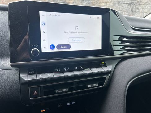 Certified 2025 Toyota Camry LE image 13