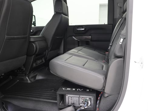 Used 2023 Chevrolet Silverado 2500 LTZ AWD/4WD image 9